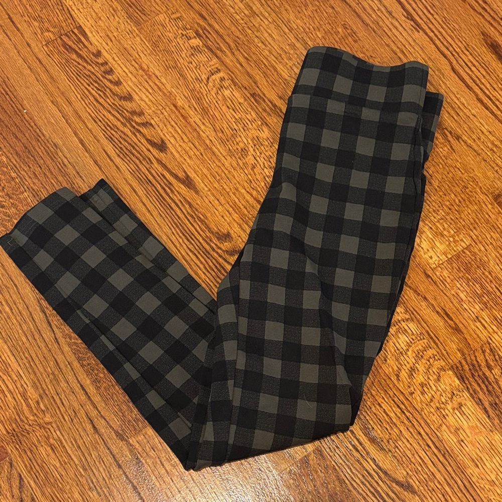 LOFT Black and Dark Green Plaid Leggings